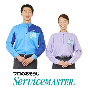 ダスキンのお墓掃除スタッフによる作業